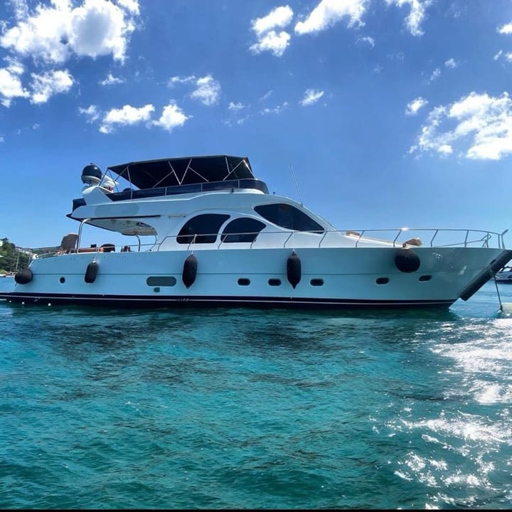 Hecho a medida  Yate a motor (1998) para Charter - Bebek | # 19592 - 6