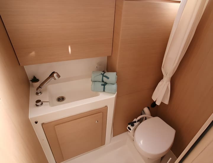 Voilier Beneteau Oceanis 37.1 (2024) pour Charter - Split | #19622 - 18