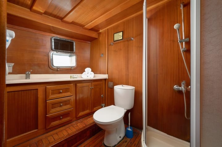 Fait sur mesure Gulet (2006) for Charter - Kaštel Gomilica | #19633 - 23