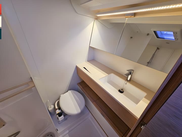 Sailboat Dufour 41 (2024) for Charter - Rogoznica | #19667 - 25