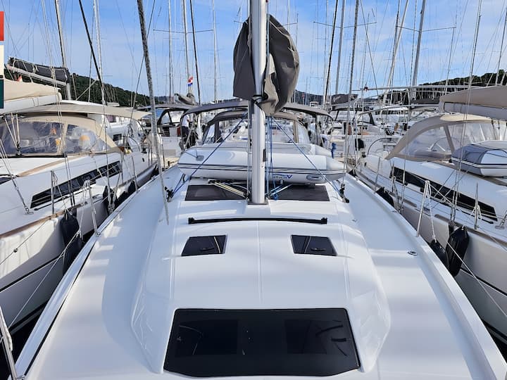 Sailboat Dufour 41 (2024) for Charter - Rogoznica | #19667 - 10