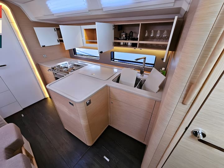 Sailboat Dufour 41 (2024) for Charter - Rogoznica | #19667 - 14