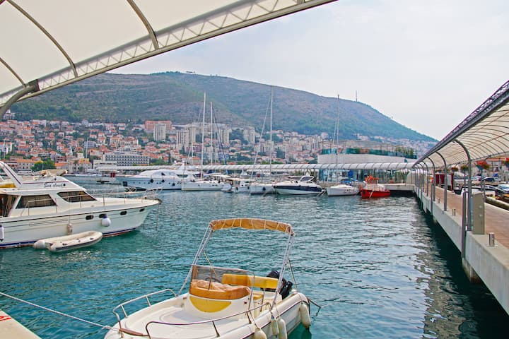 Motor Yacht Galeon 680 Fly (2023) for Charter - Dubrovnik | #19712 - 43