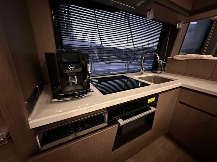 Motor Yacht Galeon 680 Fly (2023) for Charter - Dubrovnik | #19712 - 21