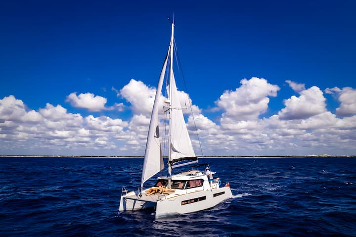 Catamaran Aventura 34 (2021) for Charter - Puerto Aventuras, Quintana Roo | #19731 - 11