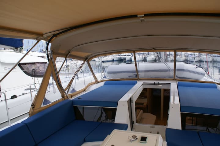  Barca a vela Beneteau Oceanis 51.1 (2018) per Noleggio, overcloccabile Gouvia | #19750 - 6
