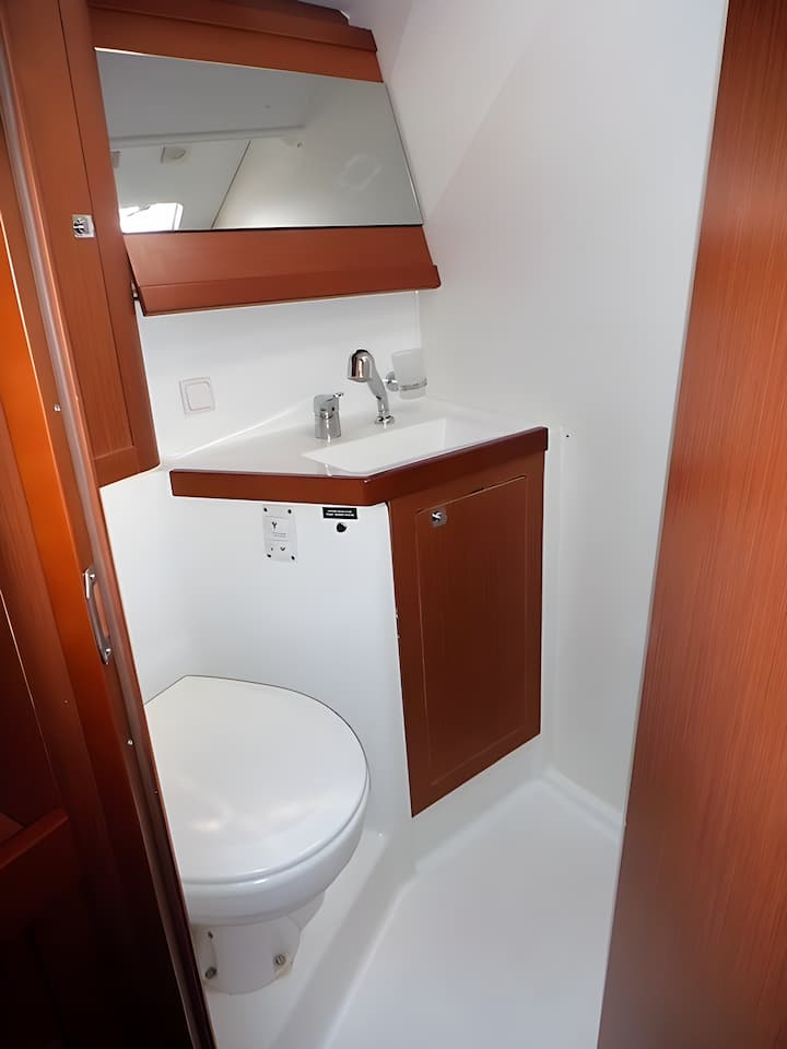  Barca a vela Beneteau Oceanis 48 (2017) per Noleggio, overcloccabile Lefkada | #19751 - 14