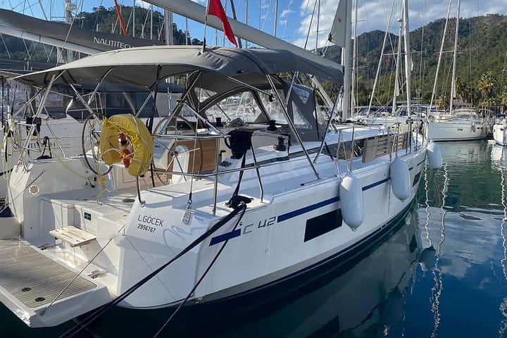 Bavaria,  42 Cruiser (2024) - #19832