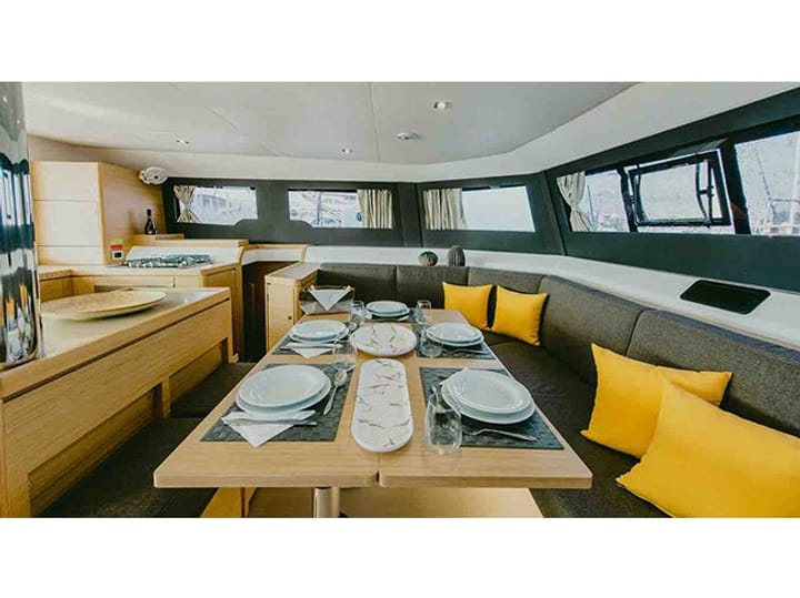  Catamarano Dufour 48 (2024) per Noleggio, overcloccabile Paros | #19976 - 2