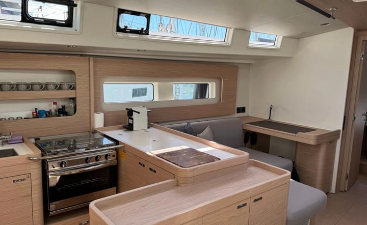  Barca a vela Beneteau Oceanis 54 (2024) per Noleggio, overcloccabile Seget Donji | #19999 - 10