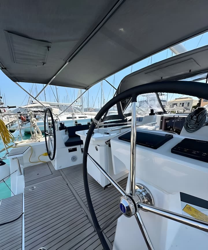 Sailboat Beneteau Oceanis 40.1 (2024) for Charter - Lefkada | #20041 - 5