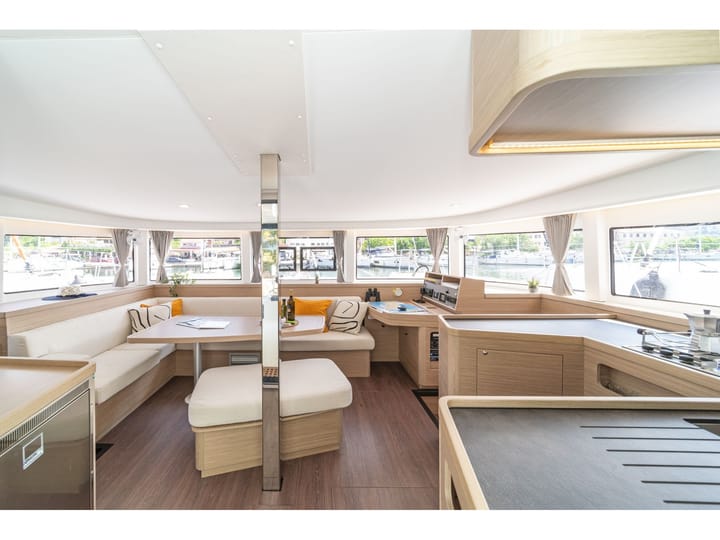 Skiathos 12.94 m Per noleggio Catamarano - #20155 - 3