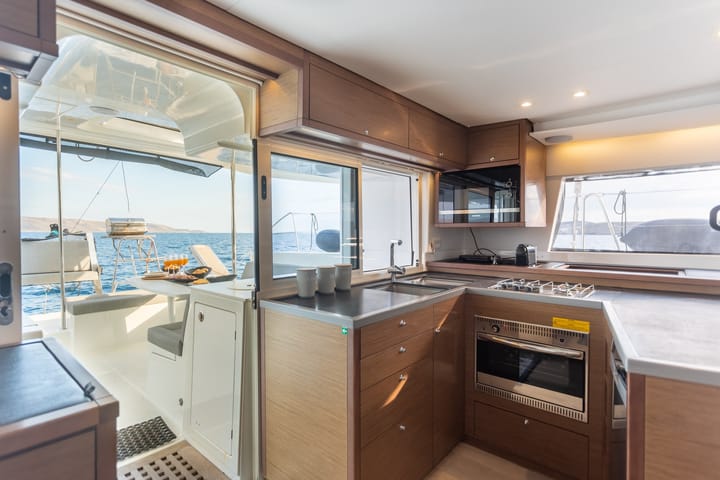  Catamarano Lagoon 450F (2019) per Noleggio, overcloccabile Vlichada | #20216 - 13