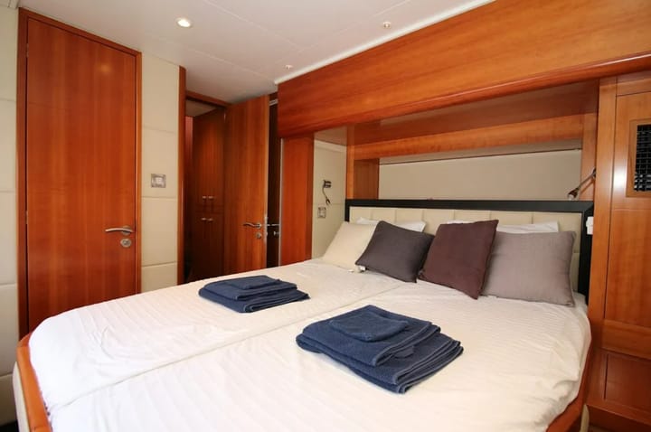Catamaran Fountaine Pajot Queensland 55 (2010) for Charter - Corfu | #20230 - 13