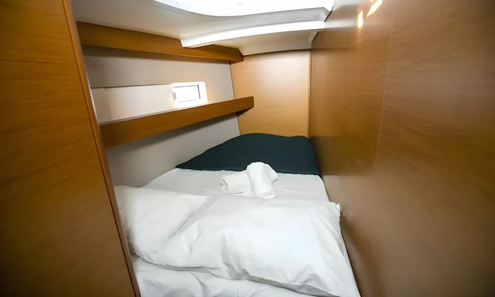 Sailboat Jeanneau Sun Odyssey 440 (2024) for Charter - Nea Peramos - Attica | #20233 - 13