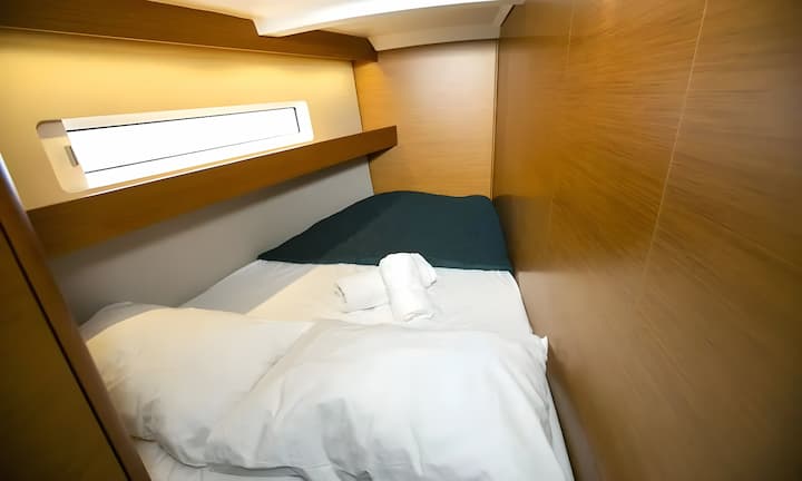 Sailboat Jeanneau Sun Odyssey 440 (2024) for Charter - Nea Peramos - Attica | #20233 - 14