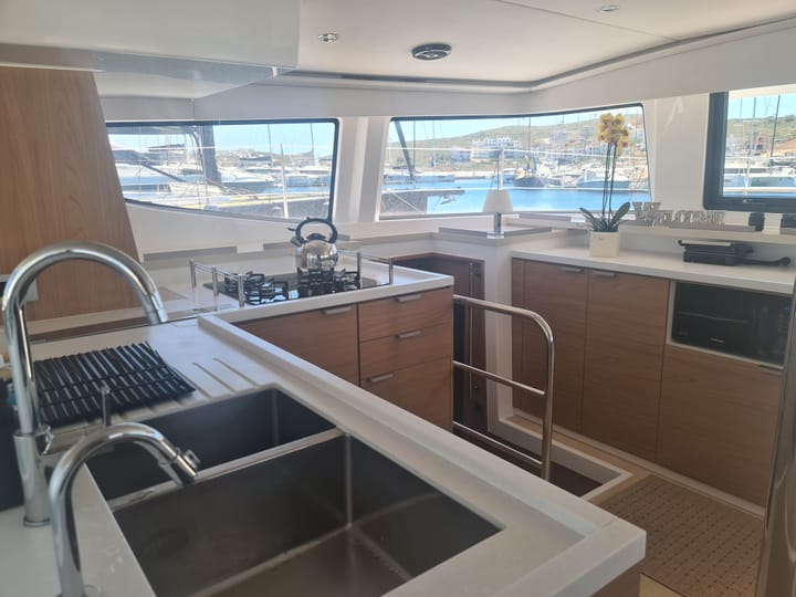 Lavrion 14.28 m Für Charter Katamaran — #20250 - 7