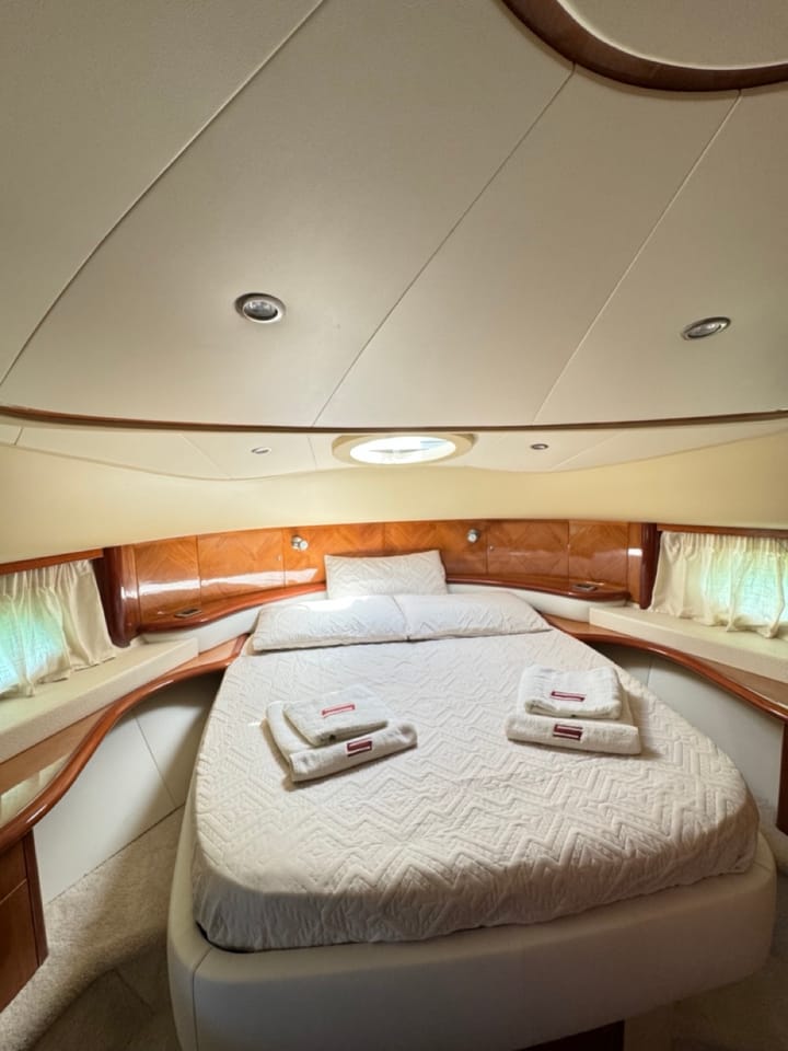 Motor Yacht Aicon 56 Fly (2004) for Charter - Capo d'Orlando | #20353 - 3