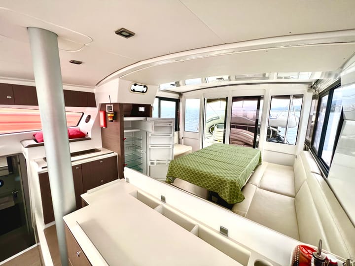 Papeete, Tahiti 12.35 m For Charter Catamaran - #20473 - 2