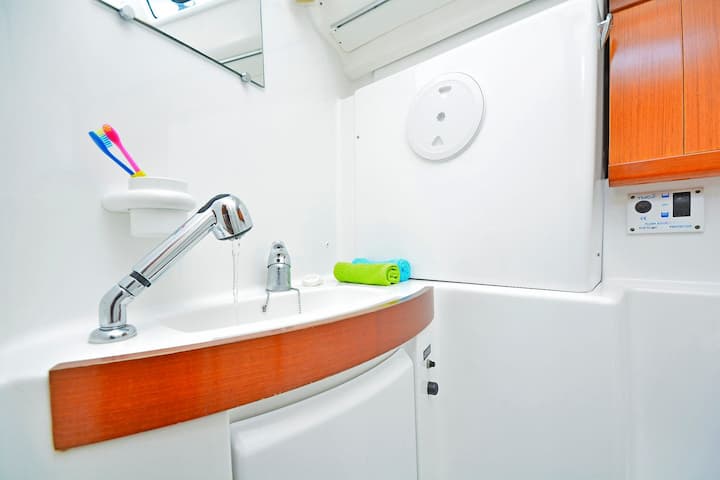 Beneteau Oceanis 43 Kiralık Yelkenli (2009) - Volos | #20485 - 3