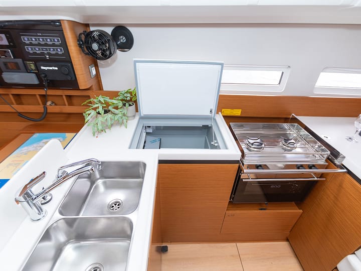  Barca a vela Jeanneau Sun Odyssey 410 (2024) per Noleggio, overcloccabile Primošten | #20523 - 6