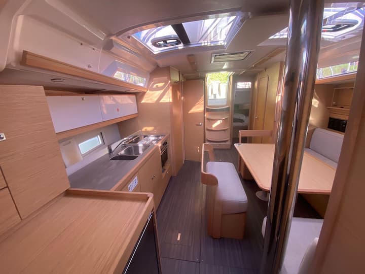  Velero Dufour 430 (2022) para Charter - Palermo | #20573 - 2