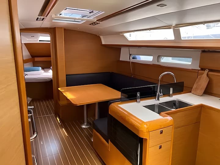 Voilier Jeanneau Sun Odyssey 409 (2013) pour Charter - Portisco | #20619 - 6