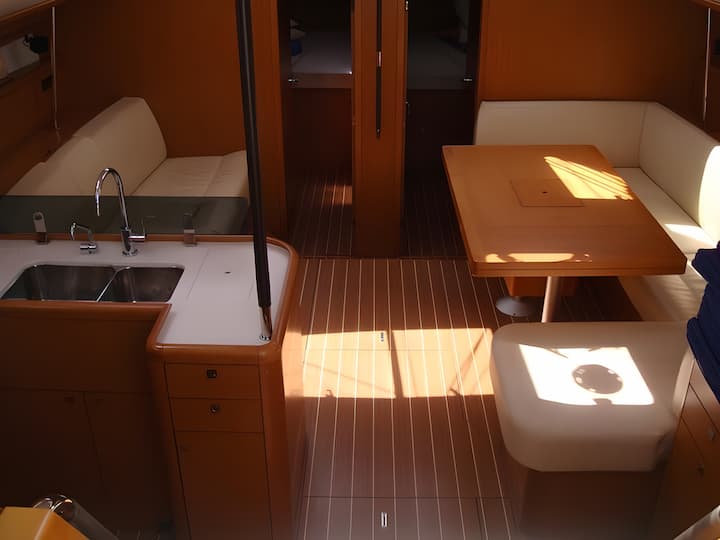  Barca a vela Jeanneau  53 (2011) per Noleggio, overcloccabile Portisco | #20624 - 10