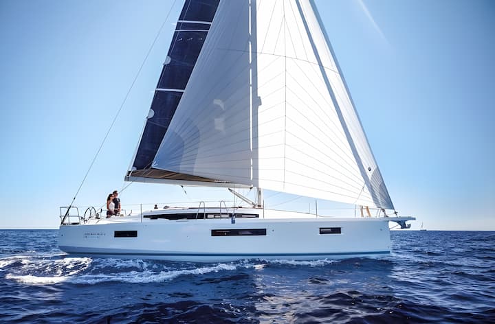 Sailboat Jeanneau Sun Odyssey 410 (2024) for Charter - Palma de Mallorca | #20725 - 9