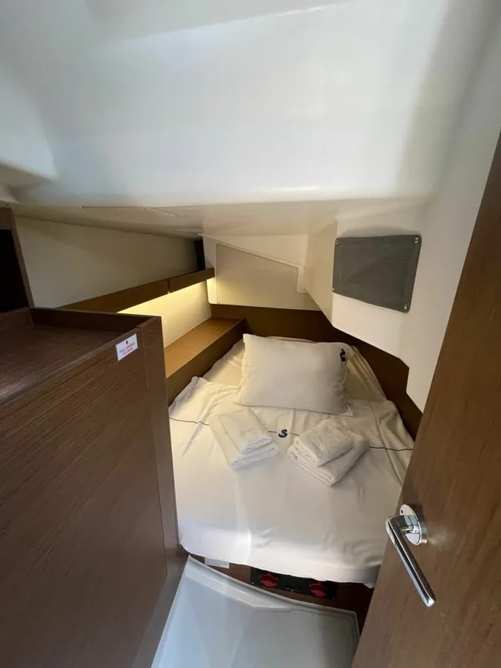 Sailboat Beneteau Oceanis 34.1 (2024) for Charter - Marmaris | #20738 - 13