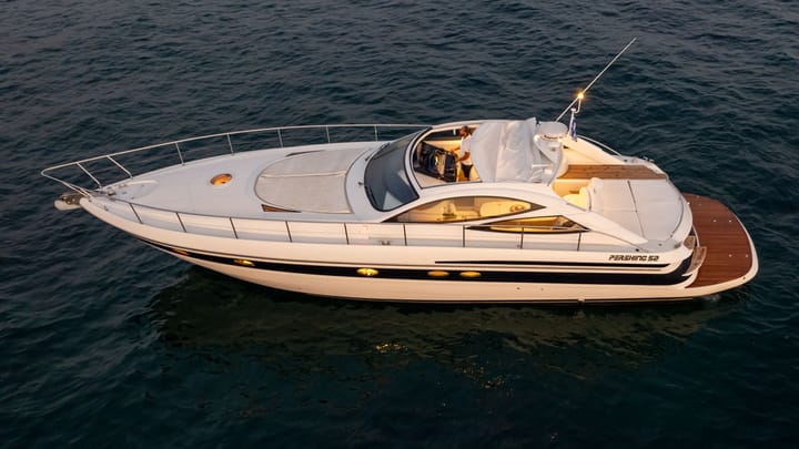 Motor Yacht Pershing Pershing 52 (2002) for Charter - Piraeus | #20823 - 17
