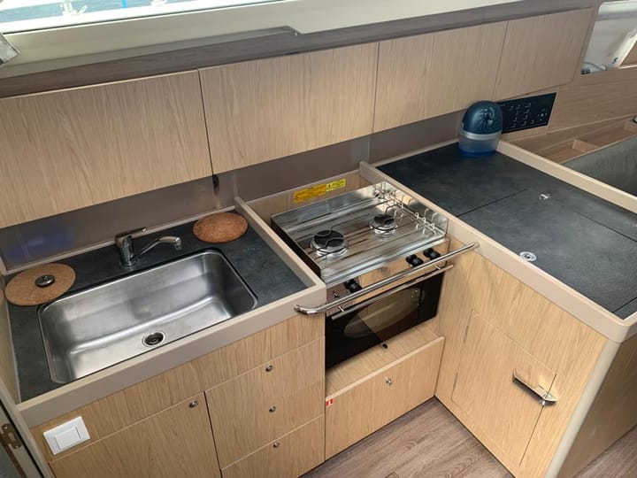 Beneteau Oceanis 41.1 Kiralık Yelkenli (2019) - Salerno | #20899 - 18