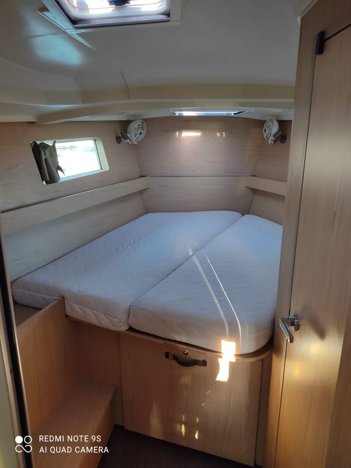 Beneteau Oceanis 41.1 Kiralık Yelkenli (2019) - Salerno | #20899 - 13