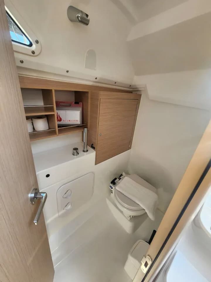 Sailboat Beneteau Oceanis 30.1 (2024) for Charter - Marmaris | #20903 - 14