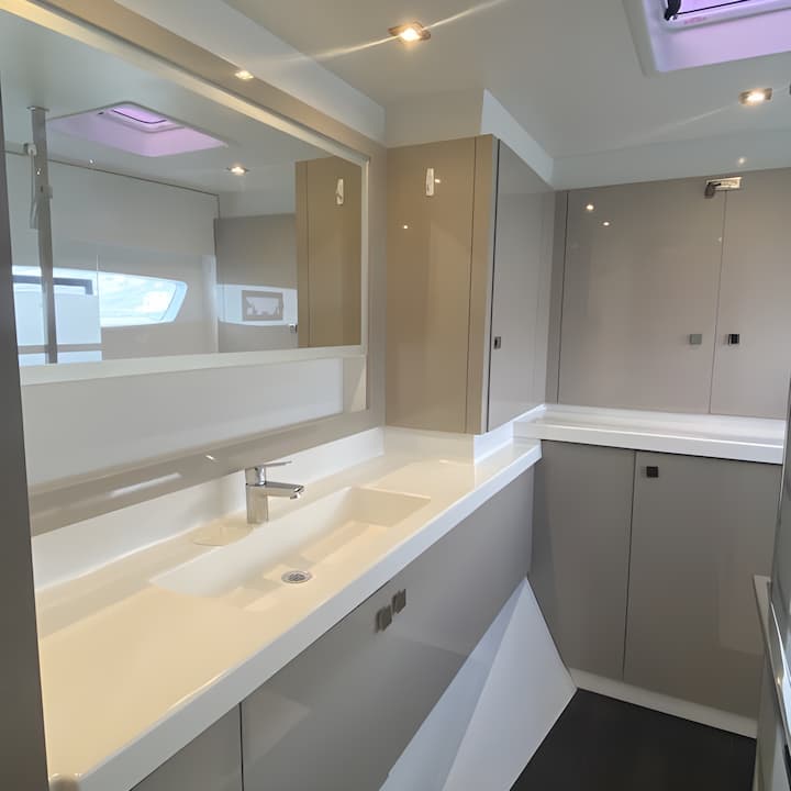  Barca a vela Fountaine Pajot Astrea 42 (2019) per Noleggio, overcloccabile Road Town | #20915 - 12