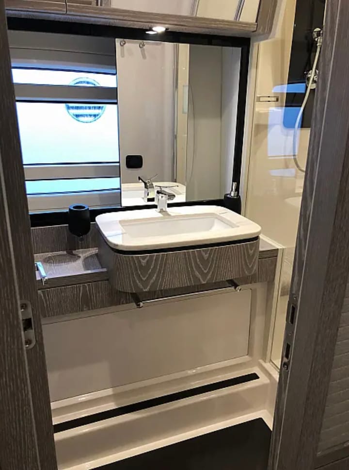 Motor Yacht Azimut  Magellano 53 (2019) for Charter - Dubrovnik | #21021 - 7