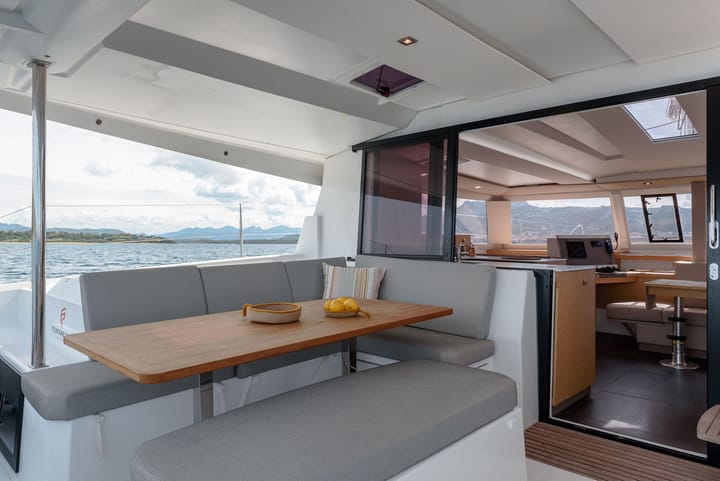 Cannigione 12.59 m Voor Charter Catamaran - #21071 - 11