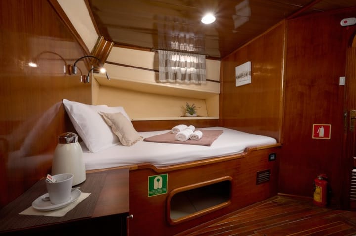 Fatto su misura Caicco (2002) for Charter - Jesenice - Dugi Rat | #21102 - 15