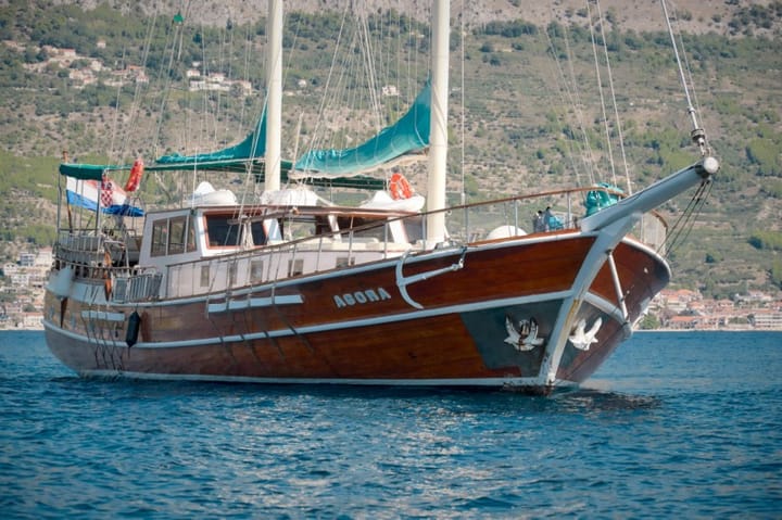 Fatto su misura Caicco (2002) for Charter - Jesenice - Dugi Rat | #21102 - 20