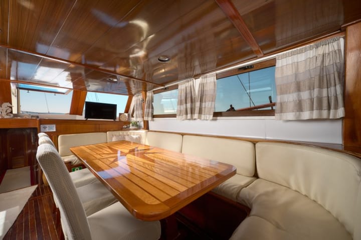 Fatto su misura Caicco (2002) for Charter - Jesenice - Dugi Rat | #21102 - 23