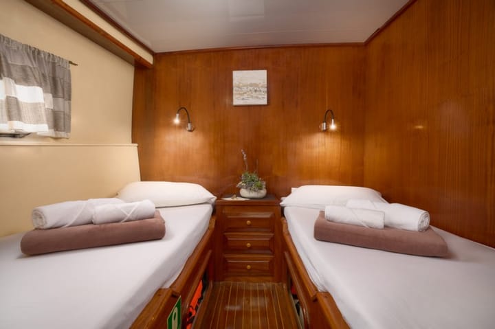 Fatto su misura Caicco (2002) for Charter - Jesenice - Dugi Rat | #21102 - 25