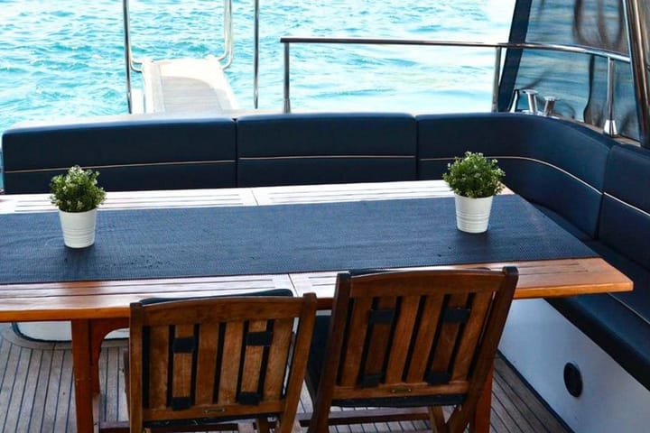 Hecho a medida Yate a motor (1990) para Charter - Bebek | #21149  - 8