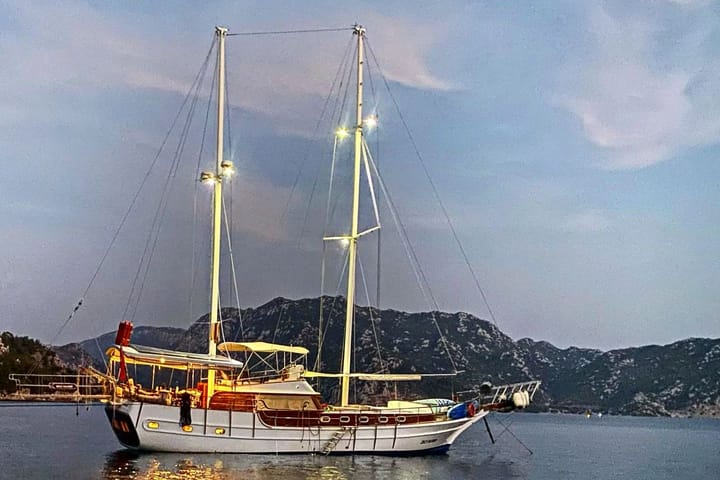 Custom Made,  (1994) - #21175