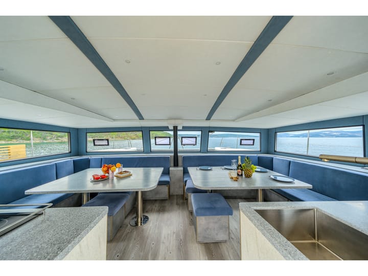  Catamarán Luna 47 Power (2023) para Charter - Split | #21226 - 2