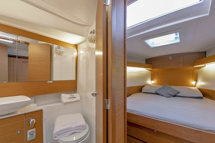 Sailboat Dufour 430 (2024) for Charter - Lefkada | #21277 - 23