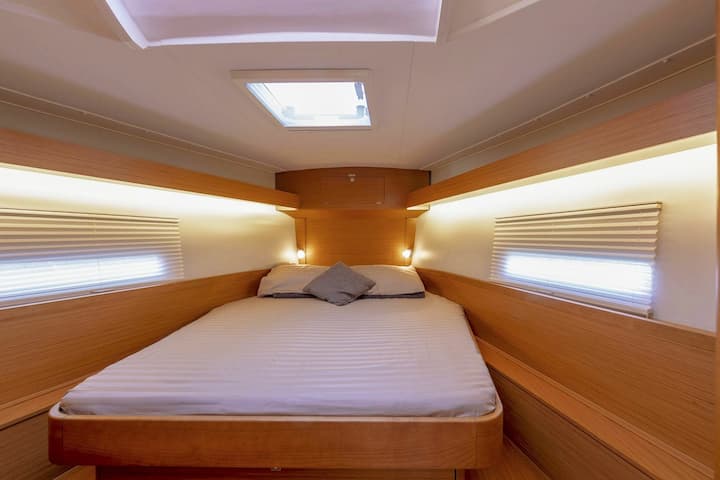 Sailboat Dufour 430 (2024) for Charter - Lefkada | #21277 - 20