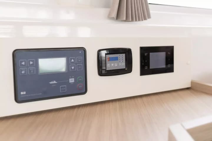 Split 13.99 m Für Charter Katamaran — #21325 - 21