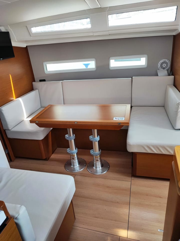 Punat, Krk 12.35 m For Charter Voilier - #21366 - 4