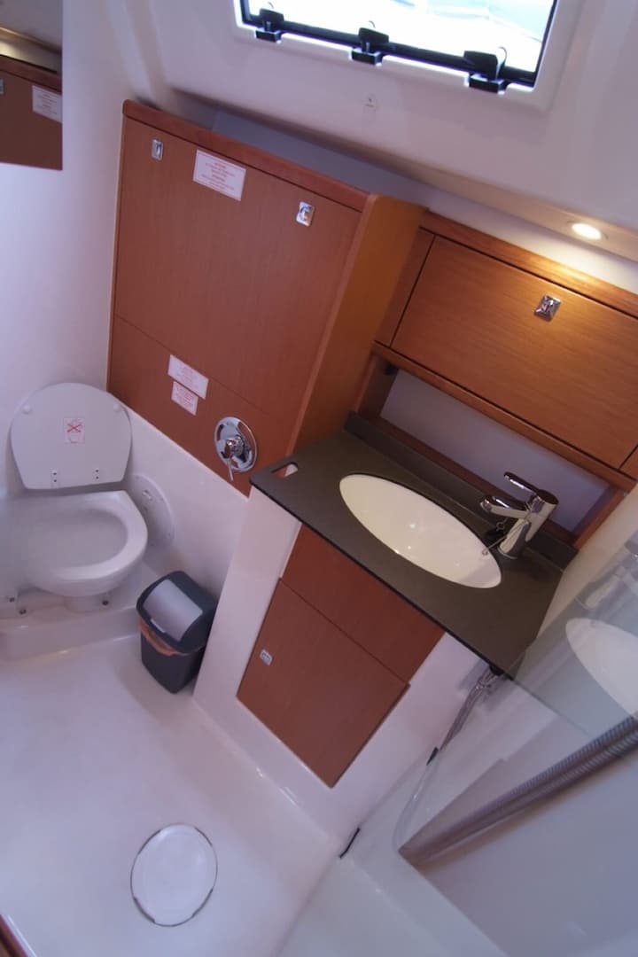 Segelboot Bavaria  51 Cruiser (2014) für Charter - Punat | #21370 - 4