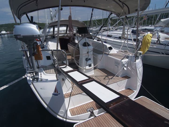 Sailboat Bavaria  33 Cruiser (2015) for Charter - Punat | #21375 - 1